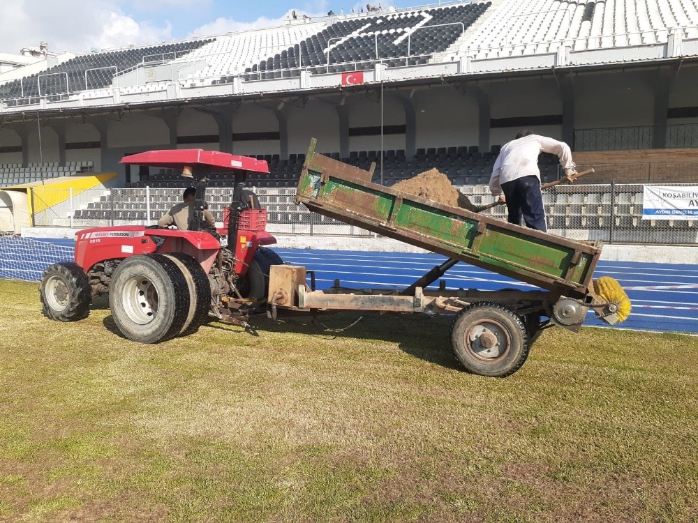 adnan menderes stadi maclara hazirlaniyor 3 Dutm3IVv Adnan Menderes Stadı maçlara hazırlanıyor