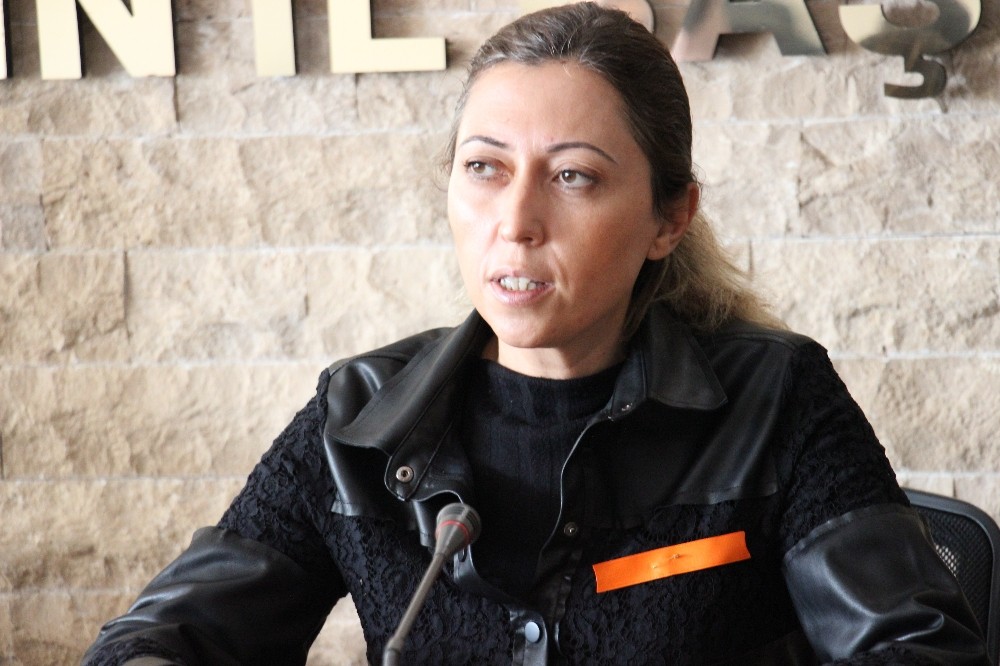 ak parti aydin il kadin kollari baskani gogde her turlu siddete karsi turuncu cizgimizi cekiyoruz 1 9NyCf6zG AK Parti Aydın İl Kadın Kolları Başkanı Göğde; "Her türlü şiddete karşı turuncu çizgimizi çekiyoruz"