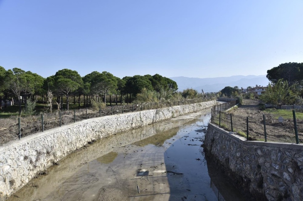 alacay deresi temizleniyor 1 hL8dbSvl Alaçay Deresi temizleniyor