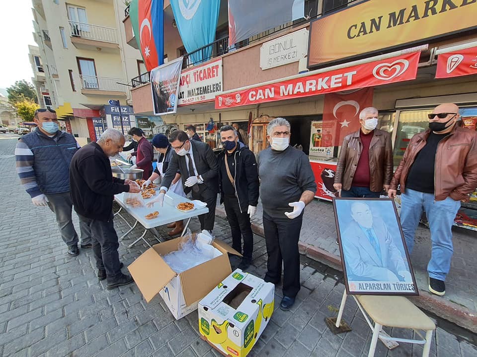 alparslan turkes 103 dogum yildonumunde kusadasinda anildi 4 NvqKJ5Us Alparslan Türkeş 103. doğum yıldönümünde Kuşadası’nda anıldı