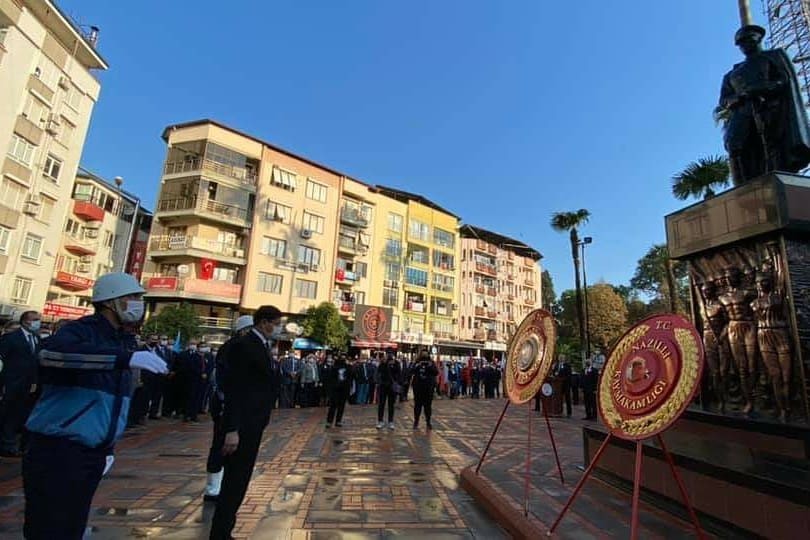 ataturk nazillide torenle anildi 1 E2ZjBiIK Atatürk Nazilli’de törenle anıldı