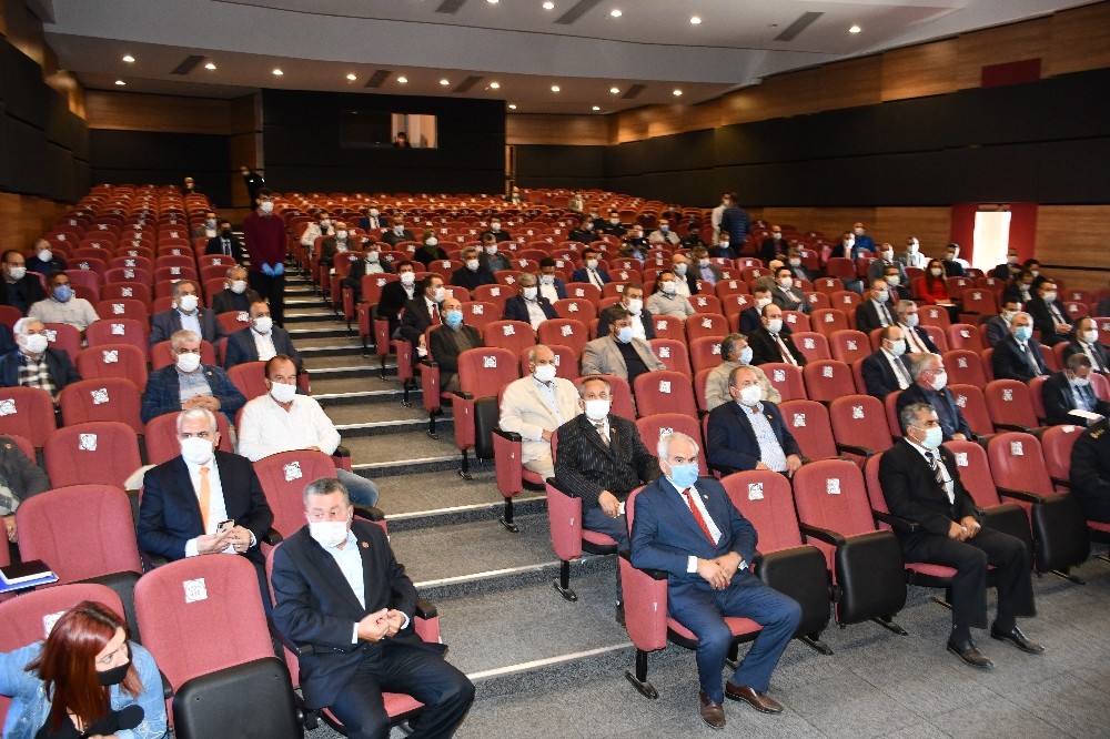 aydin valisi aksoy sokede muhtarlarla bir araya geldi 1 Waf6mtrA Aydın Valisi Aksoy, Söke’de muhtarlarla bir araya geldi