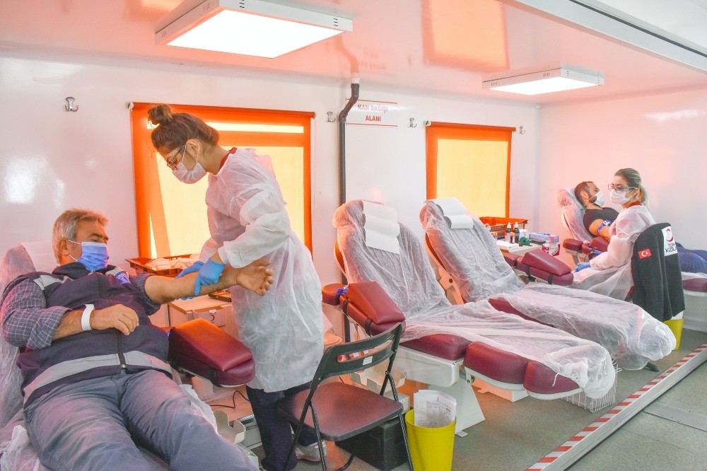 baskan atabaydan kan bagisina buyuk destek 1 GmFtSQ3a Başkan Atabay’dan kan bağışına büyük destek