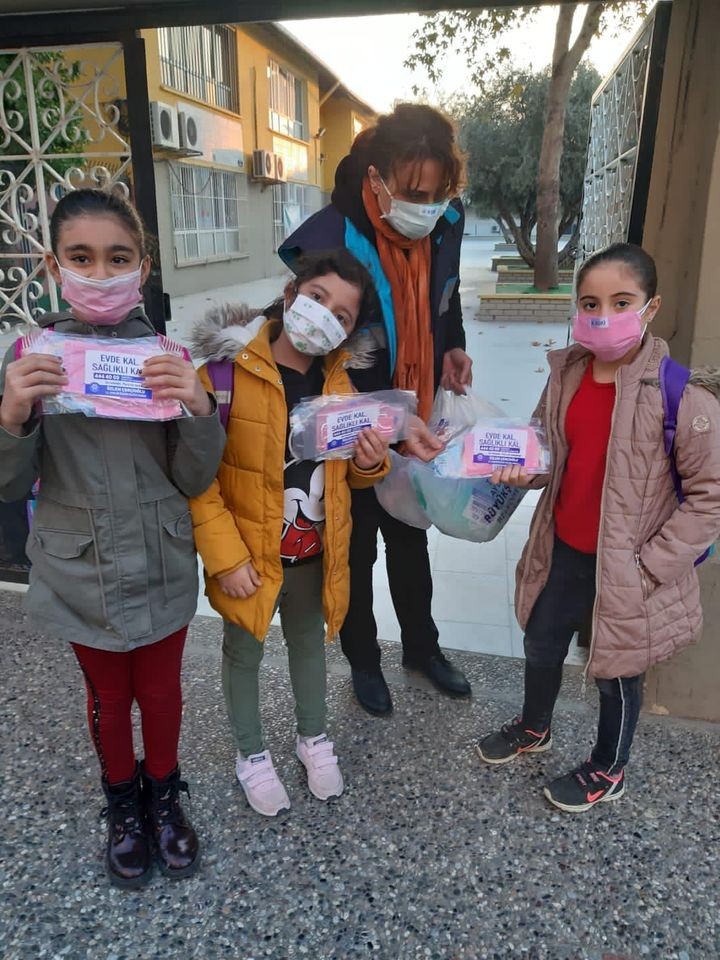 baskan cercioglu maskeyi takin rahat nefes alin 3 sKBttCL9 Başkan Çerçioğlu, “Maskeyi takın, rahat nefes alın”