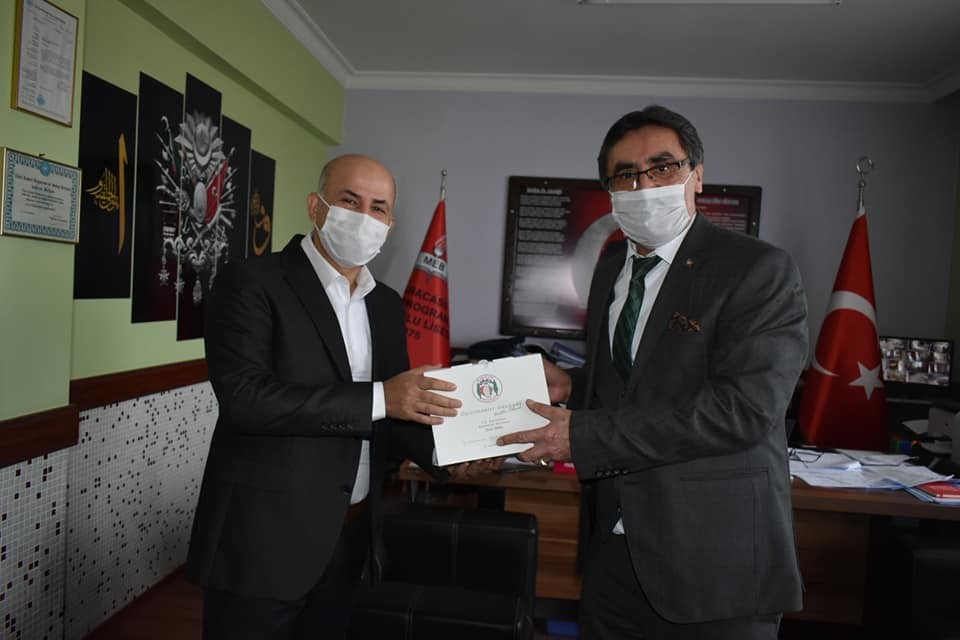 baskan inal karacasudaki ogretmenlerin gunlerini kutladi 5 PEHBr5hP Başkan İnal, Karacasu’daki öğretmenlerin günlerini kutladı