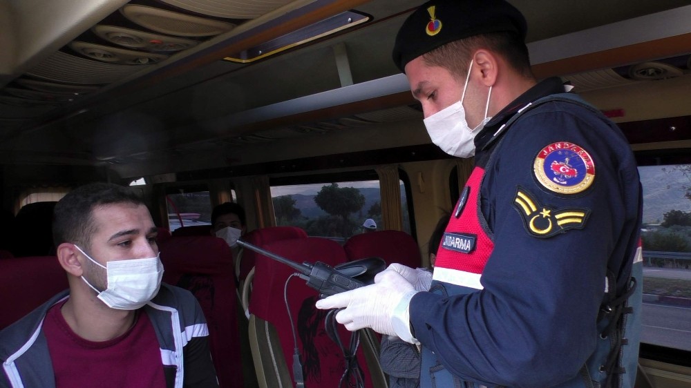 buharkentte kovid 19 ve asayis denetimi yapildi 5 Buharkent’te Kovid-19 ve asayiş denetimi yapıldı