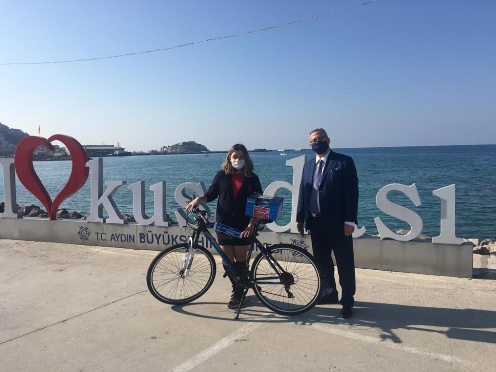 buyuksehir belediyesinin 10 kasim siir yarismasi sonuclandi 2 hQmcO84q Büyükşehir Belediyesi’nin 10 Kasım Şiir Yarışması sonuçlandı