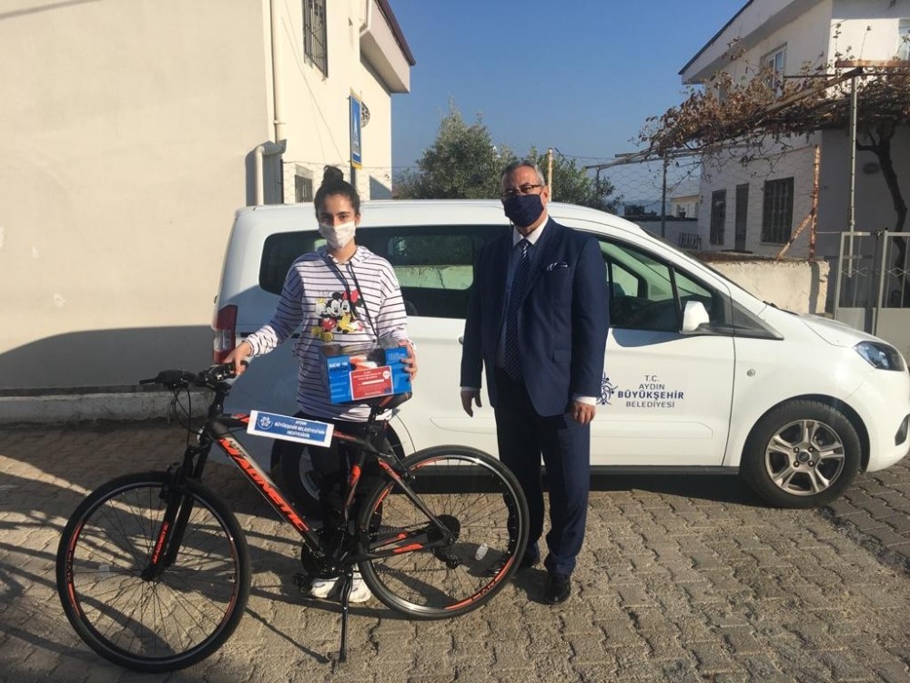 buyuksehir belediyesinin 10 kasim siir yarismasi sonuclandi 3 J2RLIMnt Büyükşehir Belediyesi’nin 10 Kasım Şiir Yarışması sonuçlandı