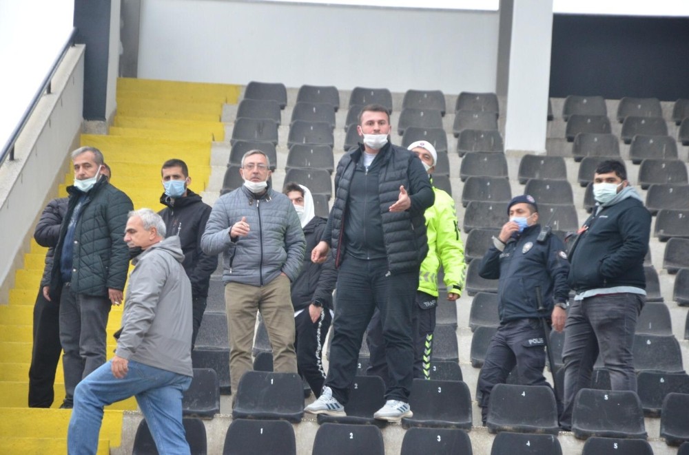 cengelkoyspor yoneticileri herkesi sasirtti 2 QqcyQT7M Çengelköyspor yöneticileri herkesi şaşırttı