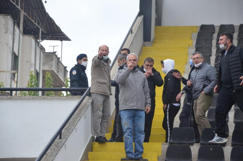 cengelkoyspor yoneticileri herkesi sasirtti 3 97hpnYkP Çengelköyspor yöneticileri herkesi şaşırttı