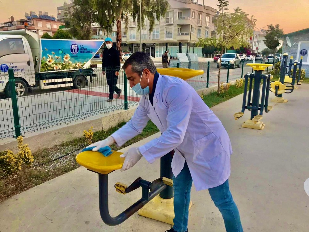didimde dezenfekte calismalari her gun yapiliyor 2 kVYNHLgn Didim’de dezenfekte çalışmaları her gün yapılıyor