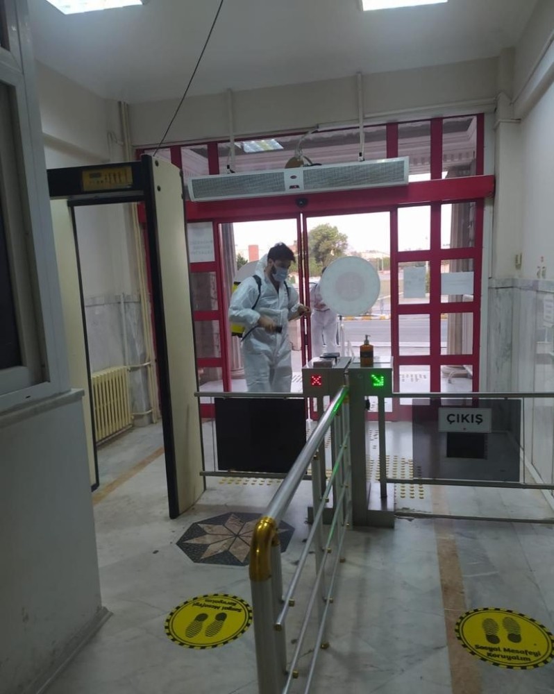 didimde dezenfekten calismalari devam ediyor 3 vcG5uI9e Didim’de dezenfekten çalışmaları devam ediyor