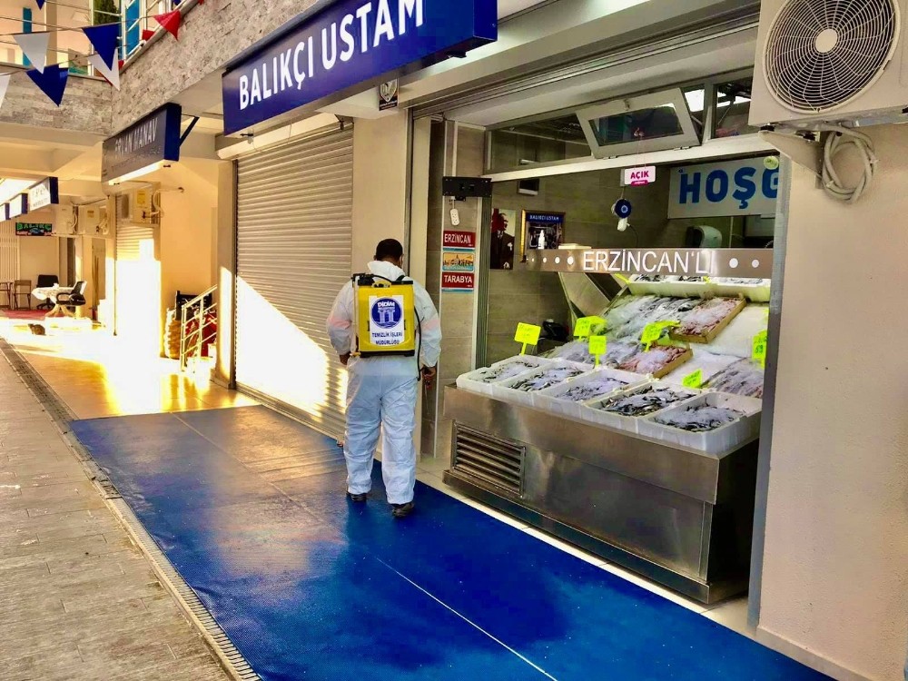 didimde pazaryerleri dezenfekte ediliyor 2 bWNdqgMa Didim’de pazaryerleri dezenfekte ediliyor
