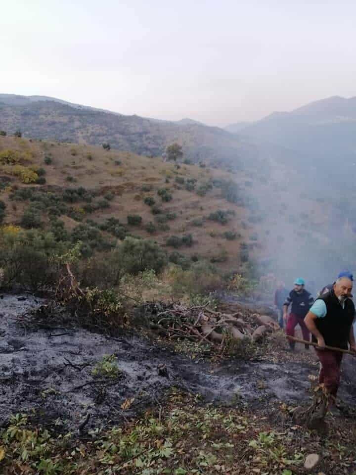 dumani goren daga kostu yangin kisa surede sonduruldu 4 Z8LFbDRf Dumanı gören dağa koştu, yangın kısa sürede söndürüldü