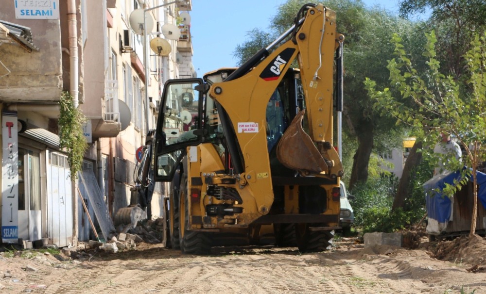 efeler belediyesi hasanefendi mahallesinde yol calismalarina basladi 1 Efeler Belediyesi Hasanefendi Mahallesi’nde yol çalışmalarına başladı