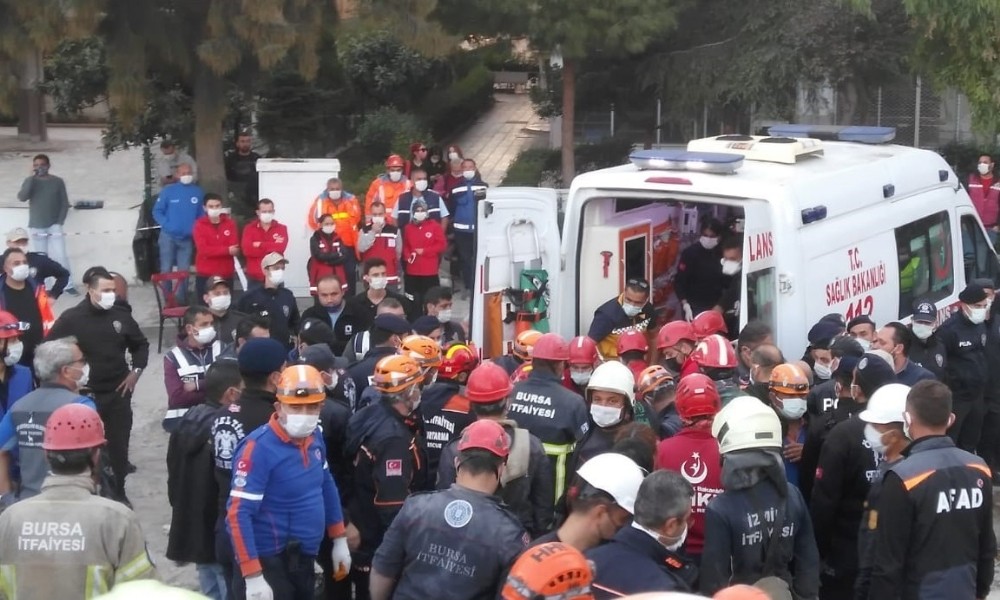 enkazdan 65 saat sonra cikarilan aydinli elif bebek annesine el salladi 1 QeqFAbhl Enkazdan 65 saat sonra çıkarılan Aydınlı Elif Bebek annesine el salladı