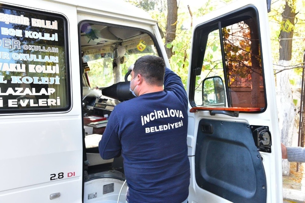 incirliovada dolmuslar dezenfekte edildi 1 İncirliova’da dolmuşlar dezenfekte edildi