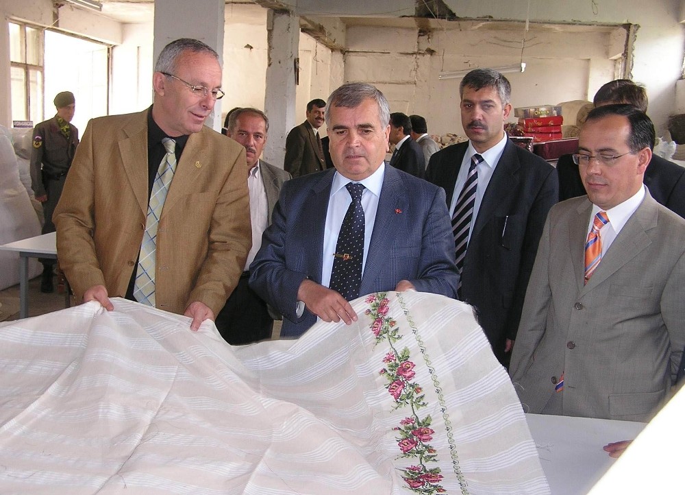 karacasuda dokumacilik yeniden hayat buluyor 4 hfTEaW8Z Karacasu’da dokumacılık yeniden hayat buluyor