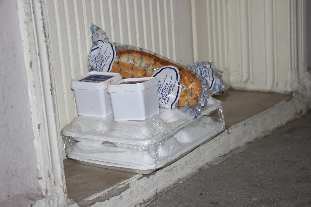 karantinadaki yasli ciftten haber alinmayinca ekipler seferber oldu 1 YfcP3G4H Karantinadaki yaşlı çiftten haber alınmayınca ekipler seferber oldu