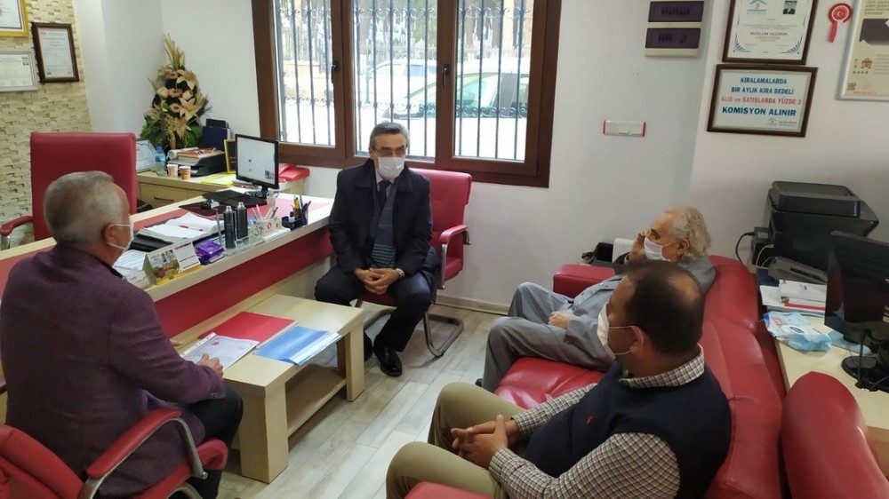 kaymakam yucel emlak musavirleri dernegini ziyaret etti 2 zyCJ2rWi Kaymakam Yücel, Emlak Müşavirleri Derneği’ni ziyaret etti