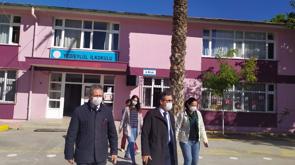 kaymakam yucel okullari denetledi 2 SgBa1LpH Kaymakam Yücel okulları denetledi