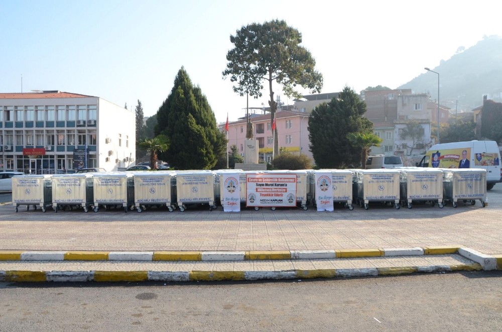 kocarli belediyesine 115 cop konteyneri hibe edildi 1 DCTltVyt Koçarlı Belediyesi’ne 115 çöp konteyneri hibe edildi