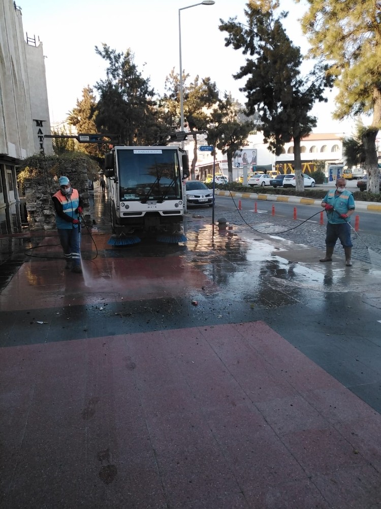 kusadasi belediyesinin halk sagligi calismalari devam ediyor 4 Pc8IYXQV Kuşadası Belediyesi’nin halk sağlığı çalışmaları devam ediyor