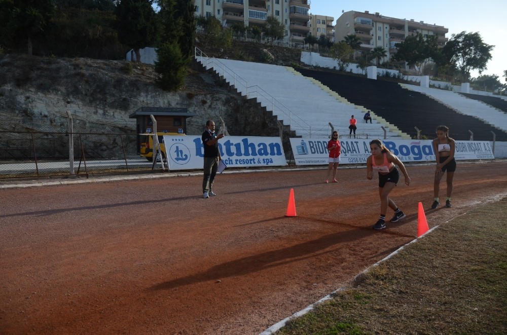 kusadasi belediyespor triatlon takimindan buyuk basari 1 aL3CgDmE Kuşadası Belediyespor Triatlon takımından büyük başarı