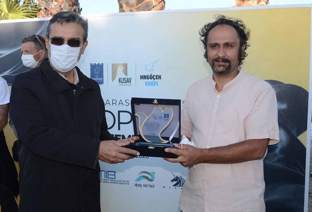 kusadasi heykel sempozyumunda uretilen 9 eser gorucuye cikti 1 31D5rA5t Kuşadası Heykel Sempozyumunda üretilen 9 eser görücüye çıktı