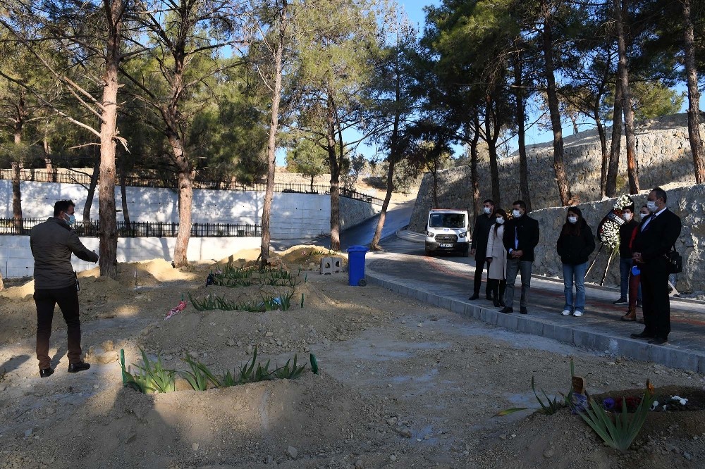 kusadasi yeni asri mezarlikta calismalar son asamaya geldi 4 wHF4b6kn Kuşadası Yeni Asri Mezarlık’ta çalışmalar son aşamaya geldi