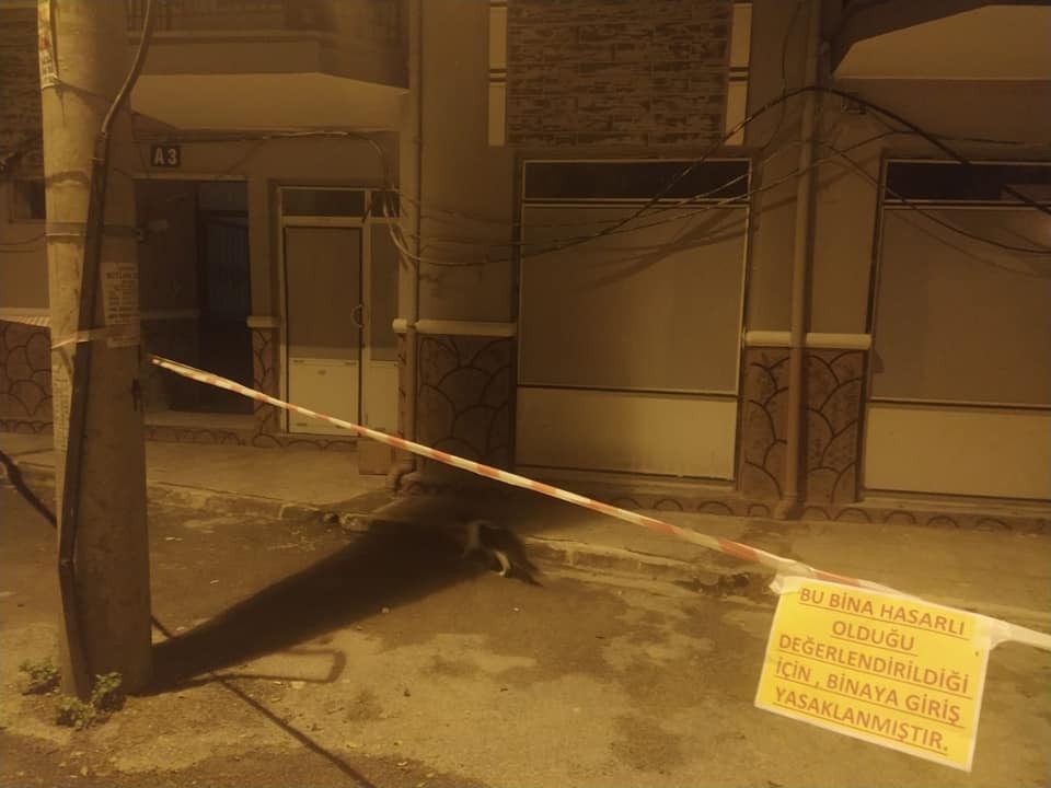 kusadasinda 1832 hasar basvurusu yapildi 56 agir hasarli bina var 2 Tculy6PL Kuşadası’nda 1832 hasar başvurusu yapıldı, 56 ağır hasarlı bina var