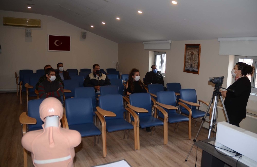 kusadasinda belediye personeline ilk yardim egitimi verildi 1 Wnz18Awd Kuşadası’nda belediye personeline ilk yardım eğitimi verildi