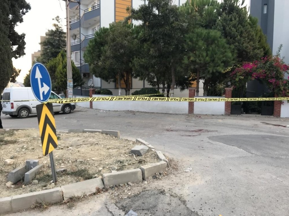 kusadasinda bicakli cinayet 1 JqN6Y8L2 Kuşadası’nda bıçaklı cinayet
