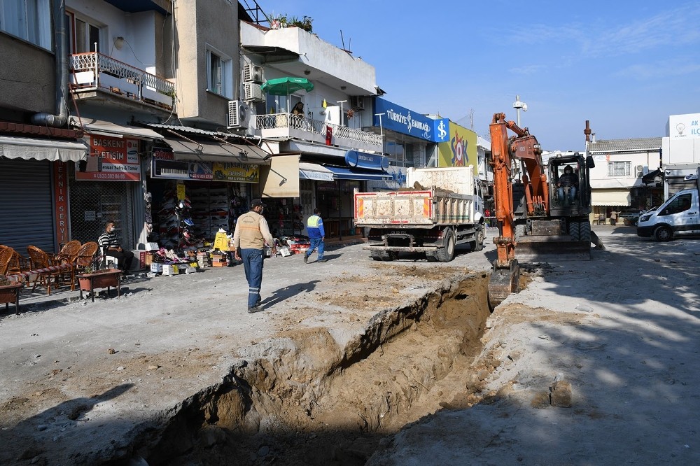 kusadasinin turistik carsilari yenileniyor 1 azN84sB2 Kuşadası’nın turistik çarşıları yenileniyor