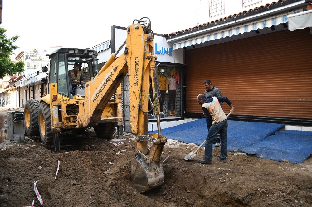 kusadasinin turistik carsilari yenileniyor 3 d7ITacAV Kuşadası’nın turistik çarşıları yenileniyor