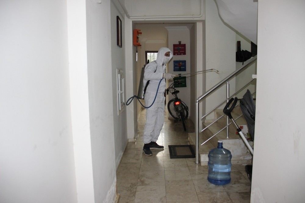 nazilli belediyesi dezenfekte islemlerine devam ediyor 2 ypgJOJDy Nazilli Belediyesi dezenfekte işlemlerine devam ediyor