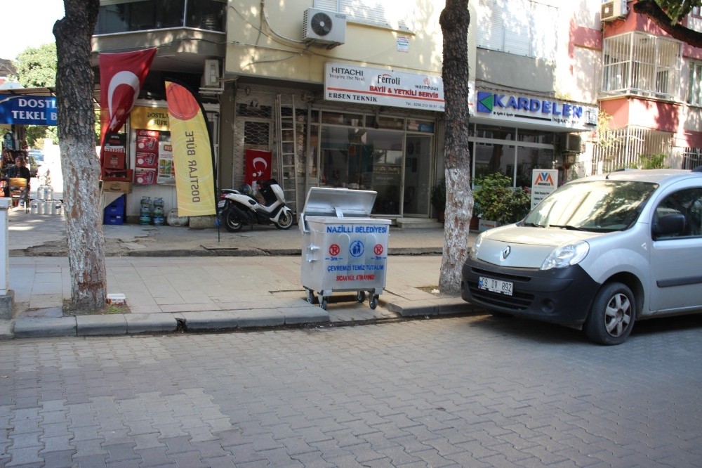 nazillide cop konteynerleri yenileniyor 1 kdmN9r1f Nazilli’de çöp konteynerleri yenileniyor