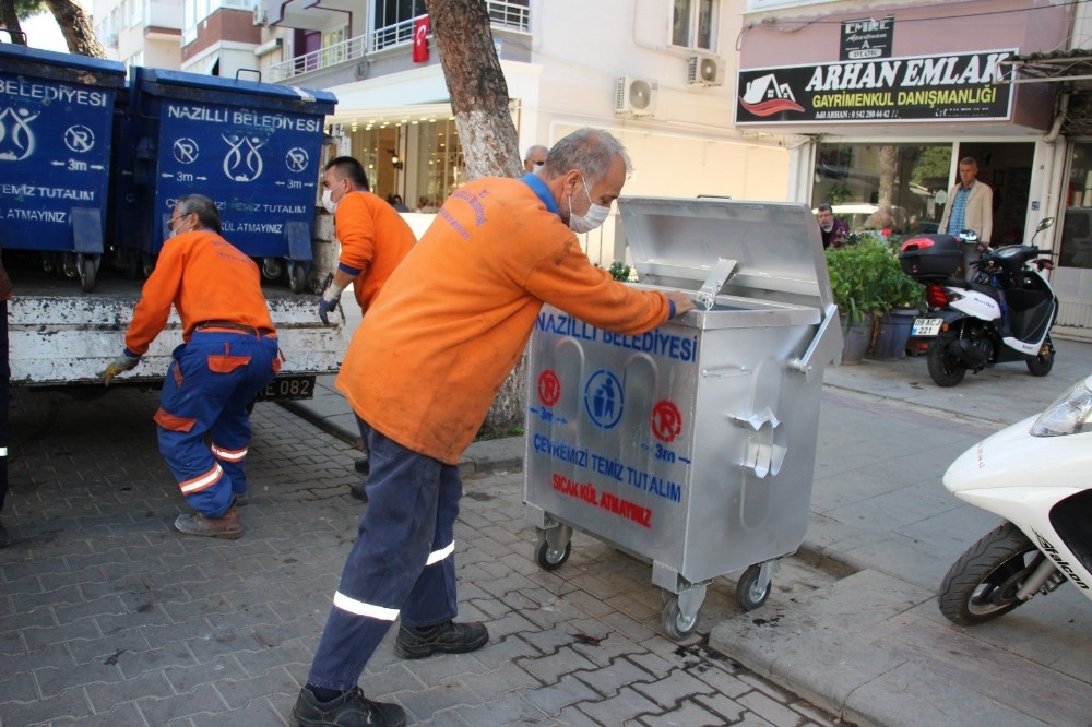 nazillide cop konteynerleri yenileniyor 2 sCsfjKsy Nazilli’de çöp konteynerleri yenileniyor