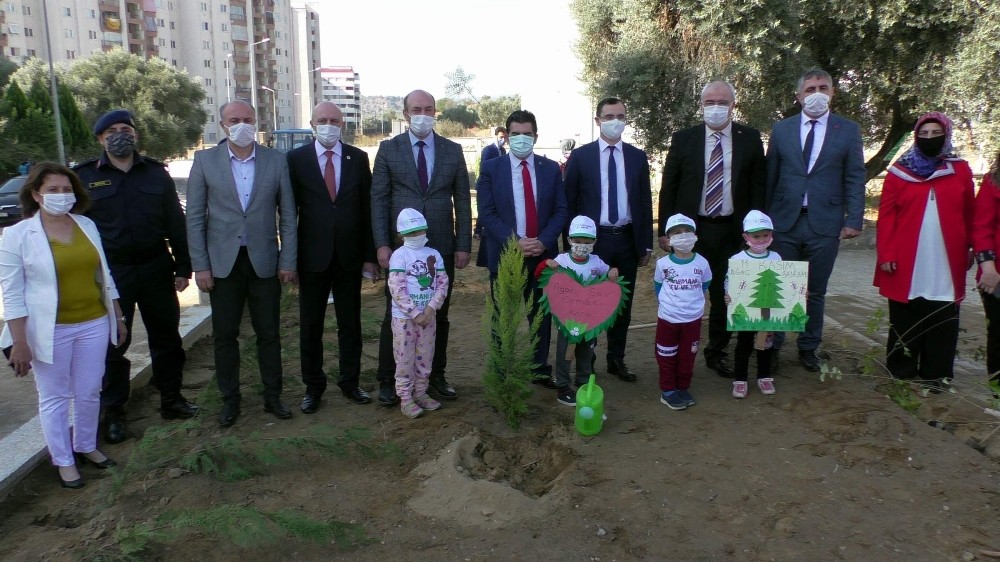 Nazilli’de Fidanlar Çocuklarla Birlikte Büyüyecek 4 nazillide fidanlar cocuklarla birlikte buyuyecek 4 qrhcPArb Nazilli’de Fidanlar Çocuklarla Birlikte Büyüyecek