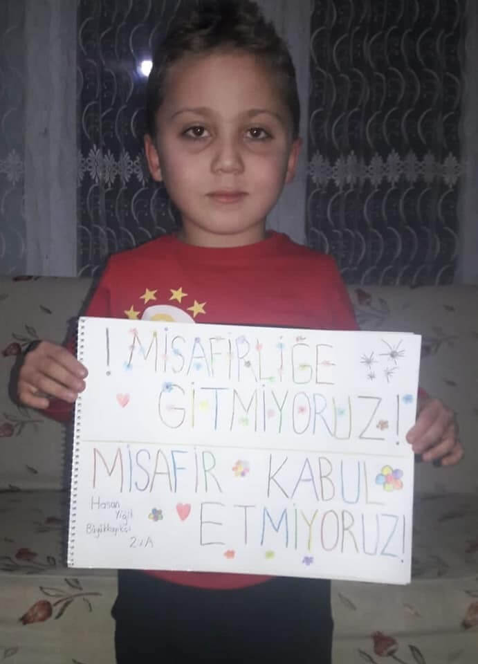 ogrencilerden korona viruse karsi resimli misafir uyarisi 3 vpAL2mgK Öğrencilerden Korona virüse karşı resimli misafir uyarısı