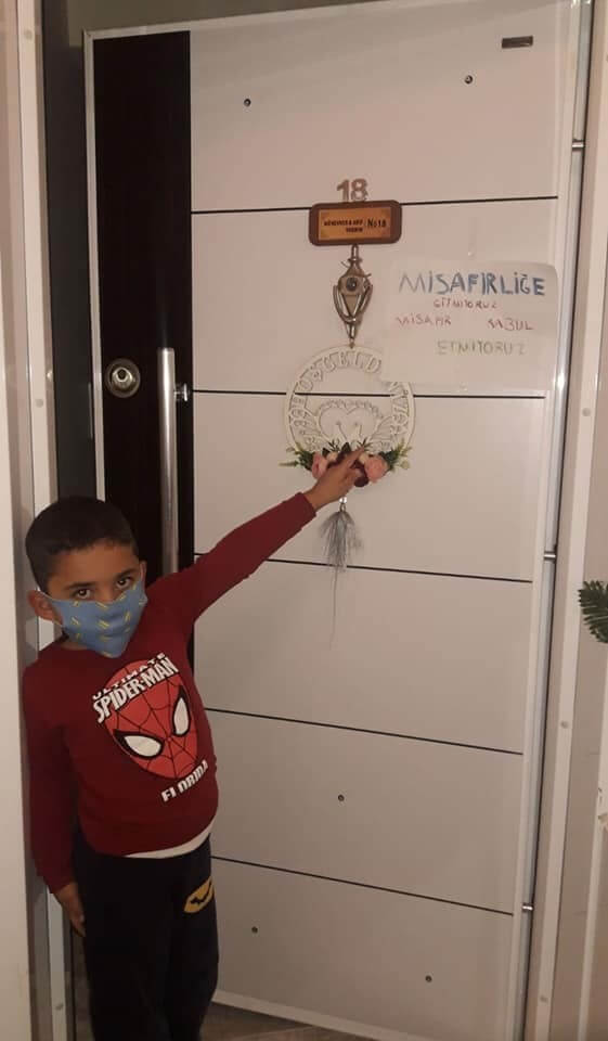 ogrencilerden korona viruse karsi resimli misafir uyarisi 4 9qVbTpsz Öğrencilerden Korona virüse karşı resimli misafir uyarısı