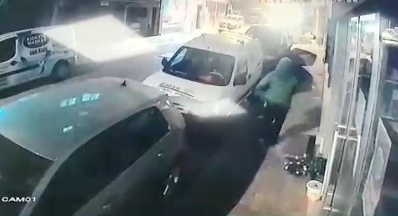 once caldi sonra geri getirdi 1 Önce çaldı, sonra geri getirdi