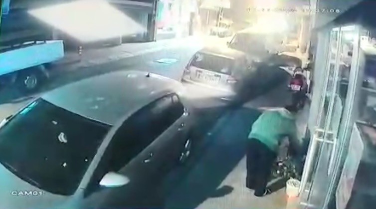 once caldi sonra geri getirdi 2 Önce çaldı, sonra geri getirdi