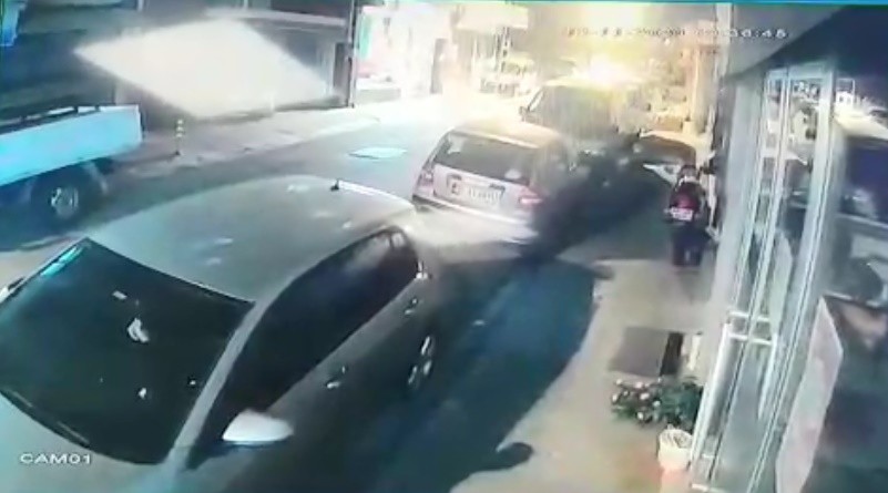 once caldi sonra geri getirdi 3 EdLUkaJl Önce çaldı, sonra geri getirdi