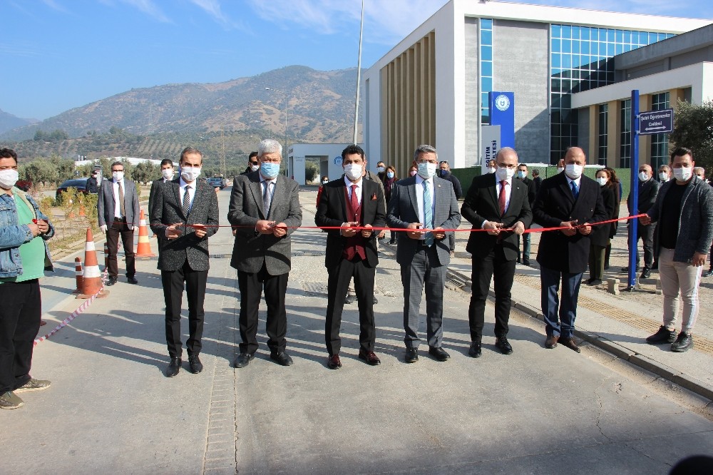 sehit ogretmenlerin isimleri adude yasayacak 3 dpEqIeWm Şehit öğretmenlerin isimleri ADÜ’de yaşayacak