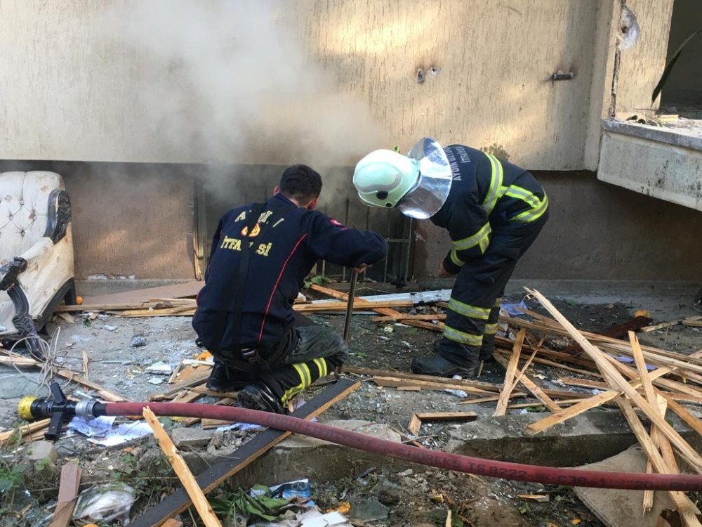 sigara izmariti mahalleyi duman altinda birakti 2 HTOIGyNf Sigara izmariti, mahalleyi duman altında bıraktı