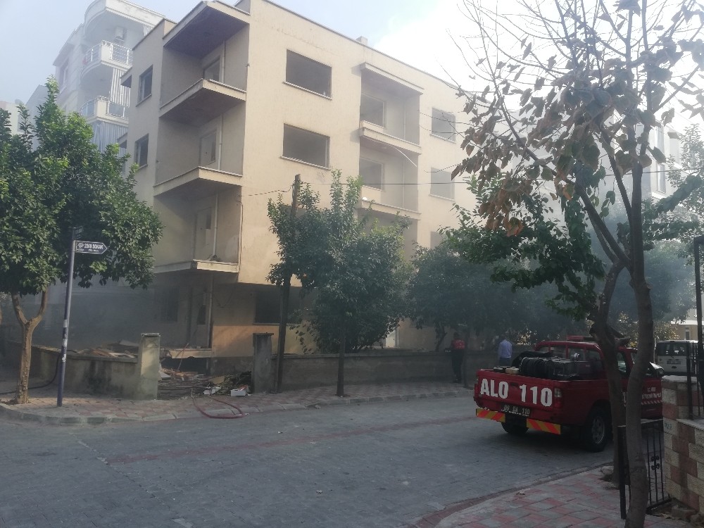 sigara izmariti mahalleyi duman altinda birakti 3 X3ngVVvl Sigara izmariti, mahalleyi duman altında bıraktı