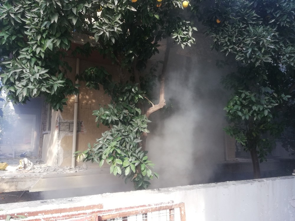 sigara izmariti mahalleyi duman altinda birakti 5 6WItdse1 Sigara izmariti, mahalleyi duman altında bıraktı