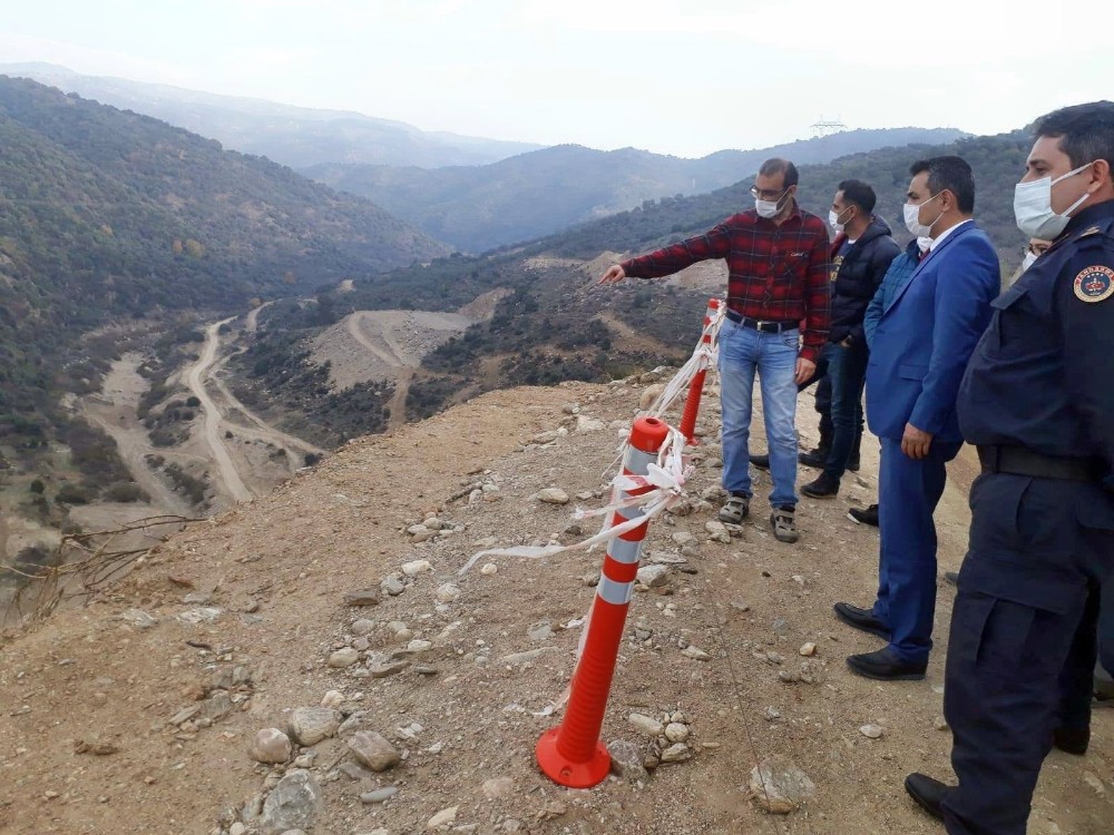 soke kaymakami soner zeybek saricay baraji insaatini gezdi 1 1Ofyq97u Söke Kaymakamı Soner Zeybek, Sarıçay Barajı İnşaatını gezdi