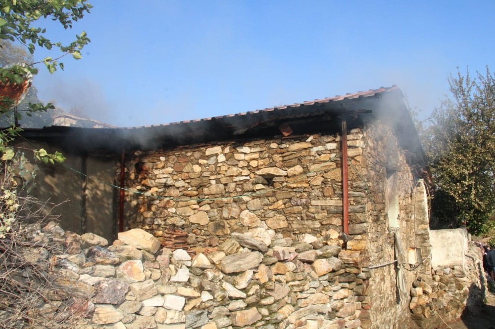 tum zarar kocarli belediyesi tarafindan karsilanacak 2 Tüm zarar Koçarlı Belediyesi tarafından karşılanacak
